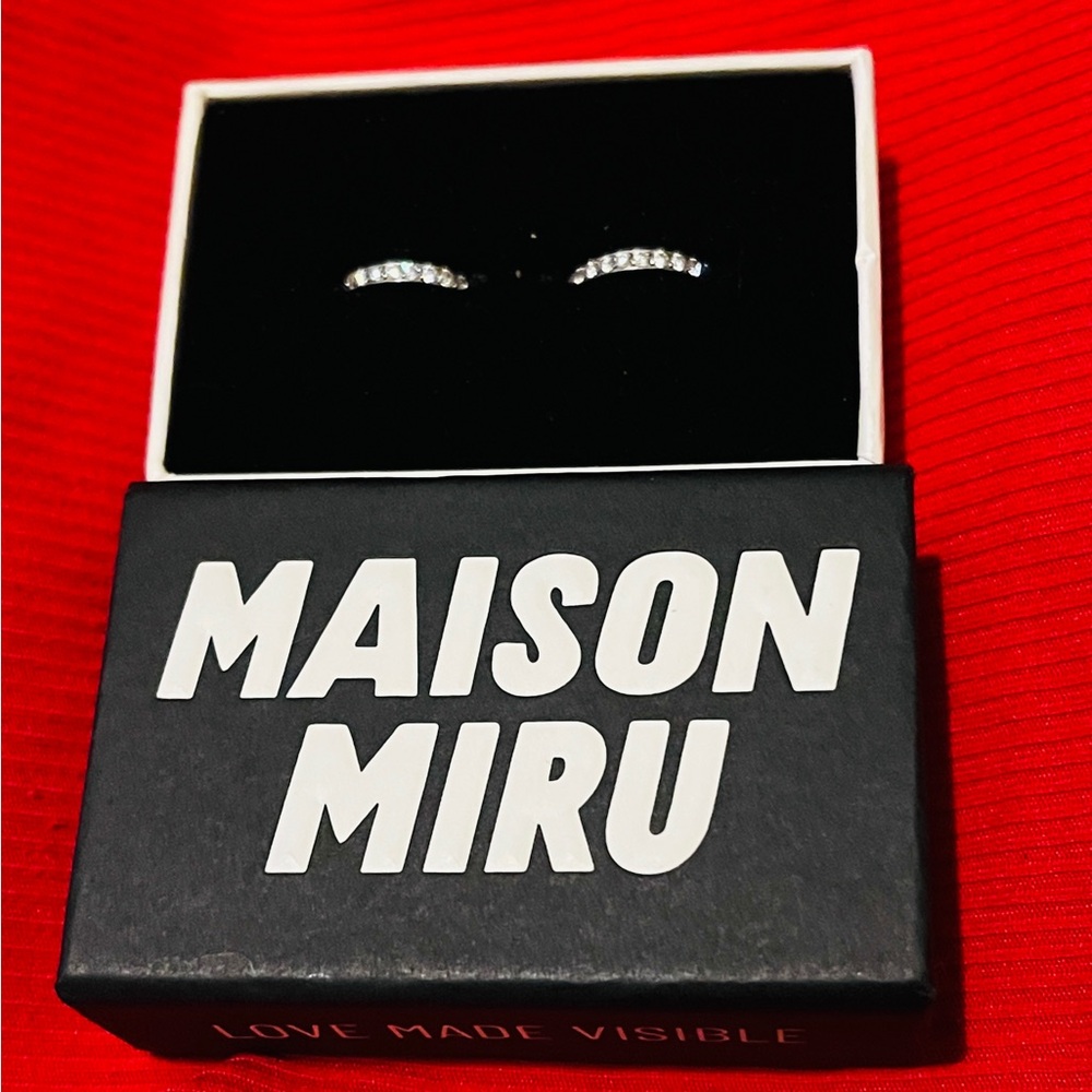 Maison Miru Silver Elegant Silver Tone Earrings - Picture 5 of 17
